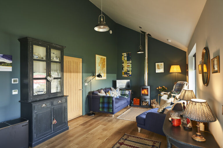 An Airigh, Newton, overlooking Loch Fyne, sleeps 4