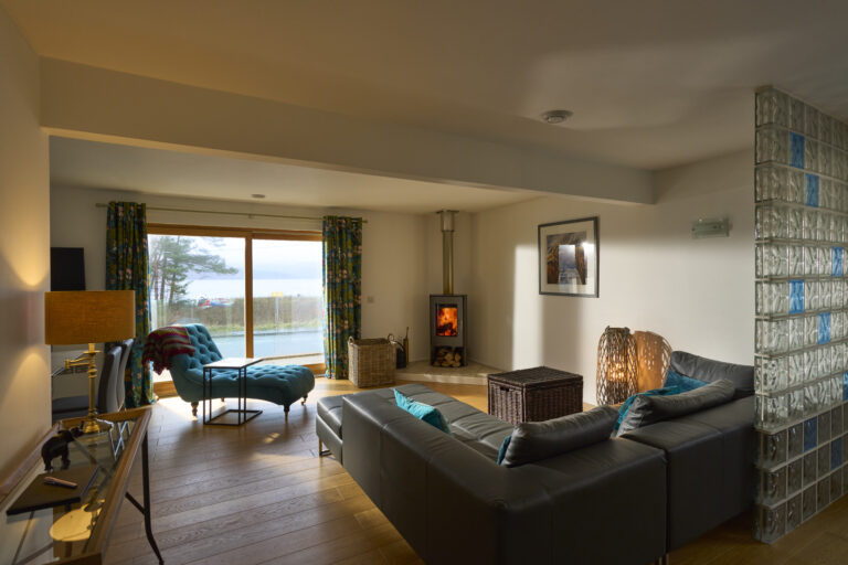 Tanamuir, overlooking Loch Fyne, Strachur, sleeps 8