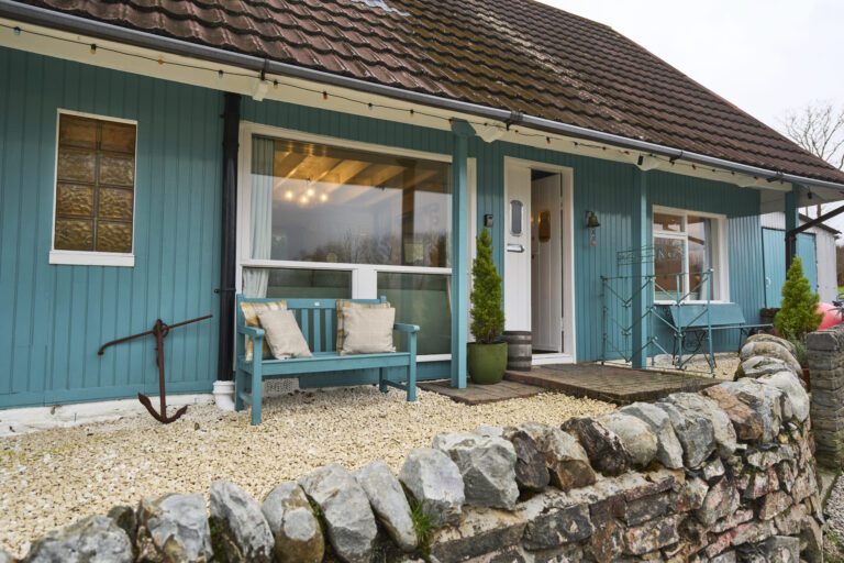The Moorings, overlooking Loch Fyne, sleeps 4