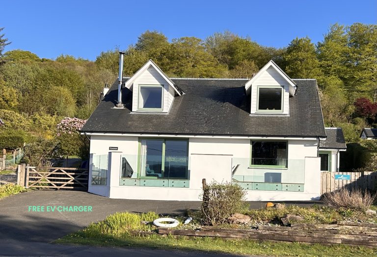 Tanamuir, overlooking Loch Fyne, Strachur, sleeps 8